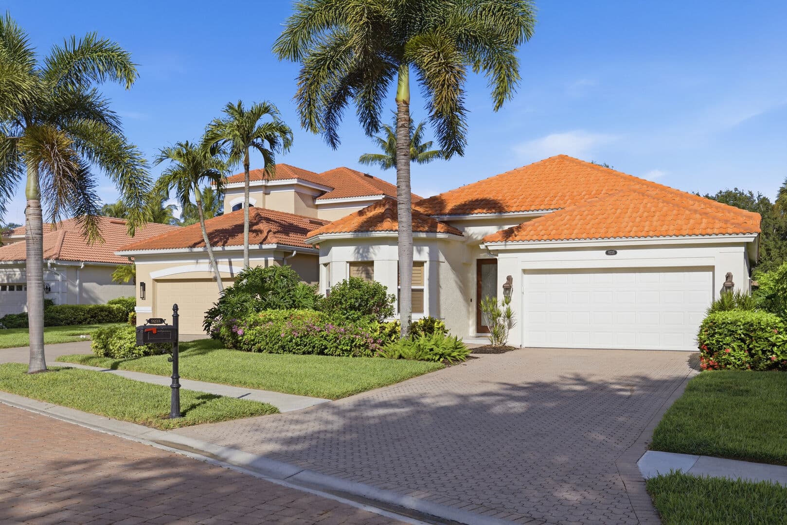 H PM TL 9235 - 9235 Troon Lakes Drive