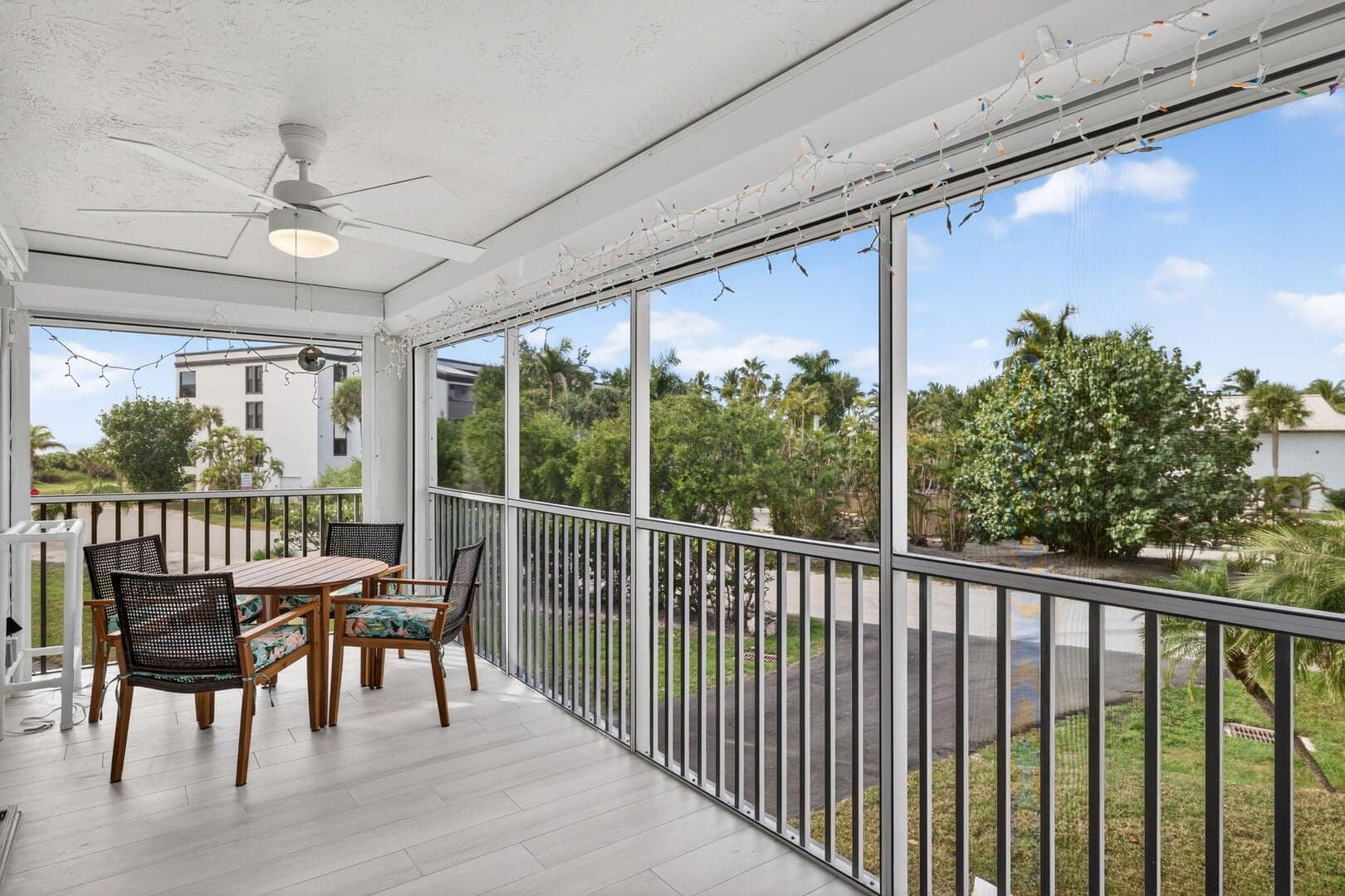 Sanibel Surfside 214