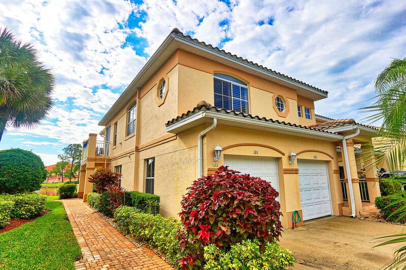 BS SW 2-101 - 9060 Palmas Grandes Boulevard #101