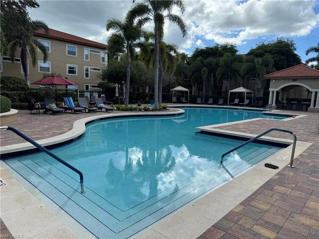 BS SM 6-625 - 8930 Colonnades Court E #625