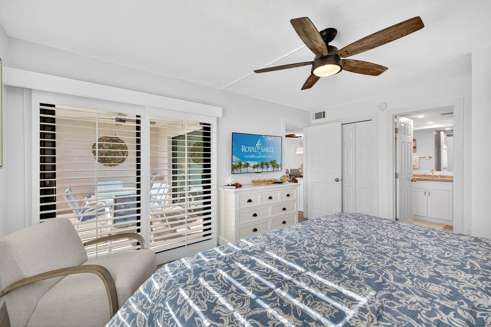 Sandpiper Beach 402 photo 5