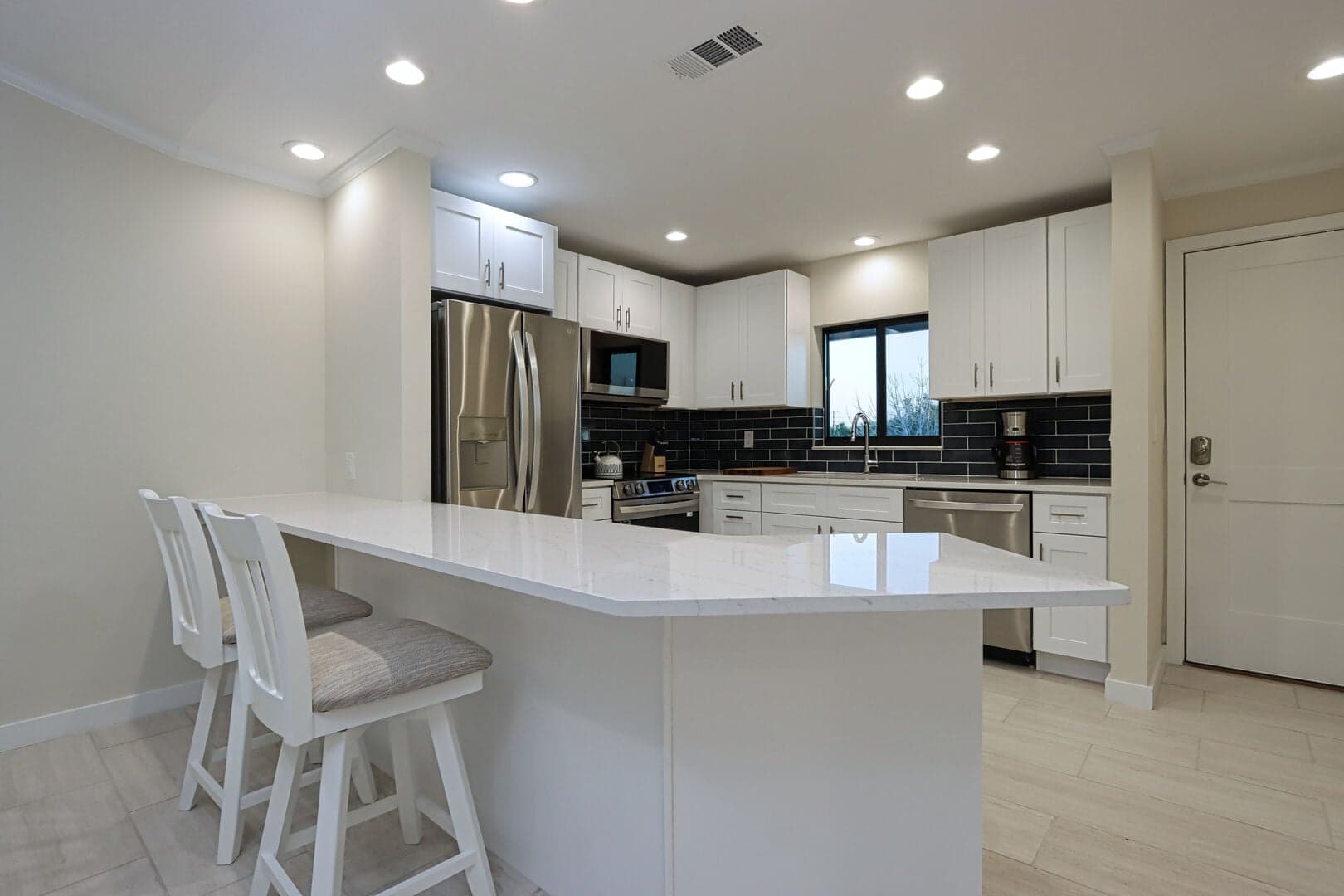 Sandpiper Beach 302 photo 4