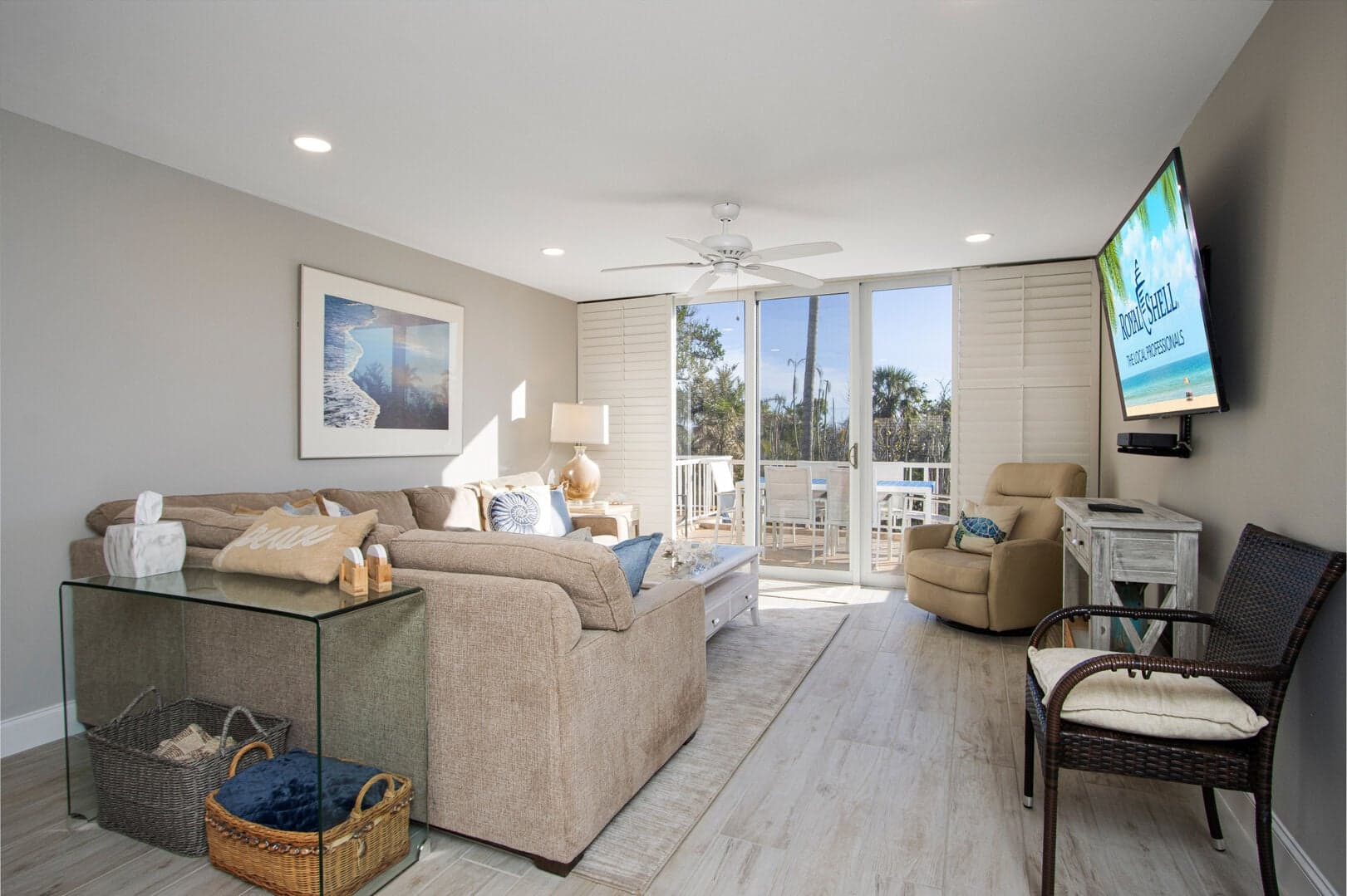 Lighthouse Point 220 photo 2