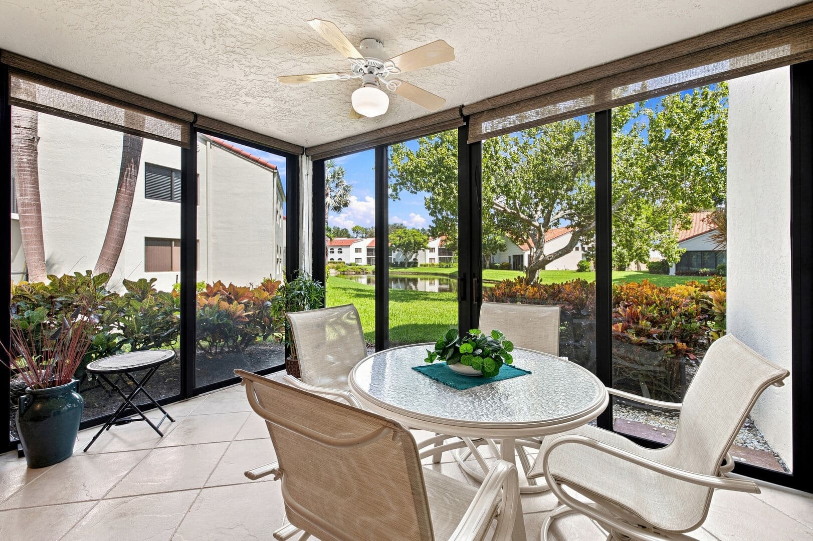 BW 637-104 - 637 Beachwalk Circle #104 photo 2