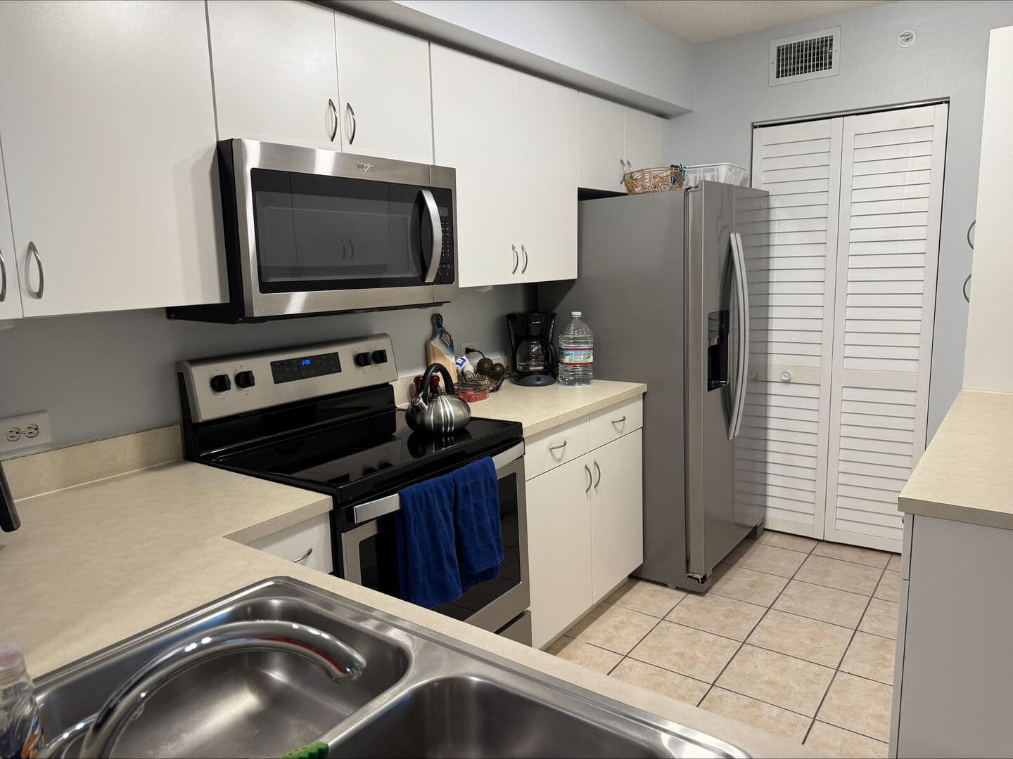 BS SM 6-625 - 8930 Colonnades Court E #625 photo 4
