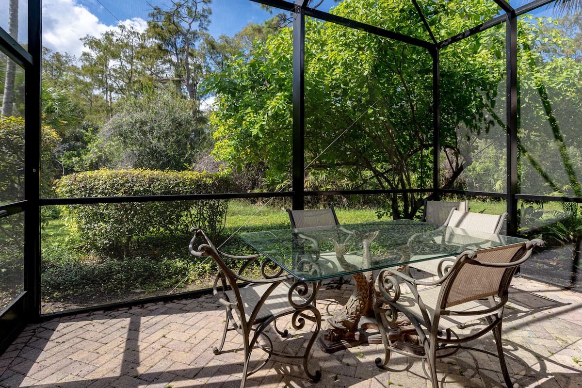 H ART VHE 1325 - 1325 Oceania Drive N. photo 4